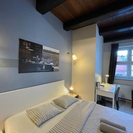 Lullaby Private Rooms Poznań Eksteriør billede