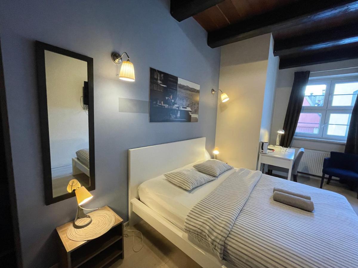 Lullaby Private Rooms Poznań Eksteriør billede