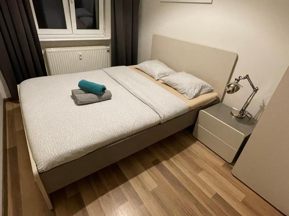 Lullaby Private Rooms Poznań Eksteriør billede