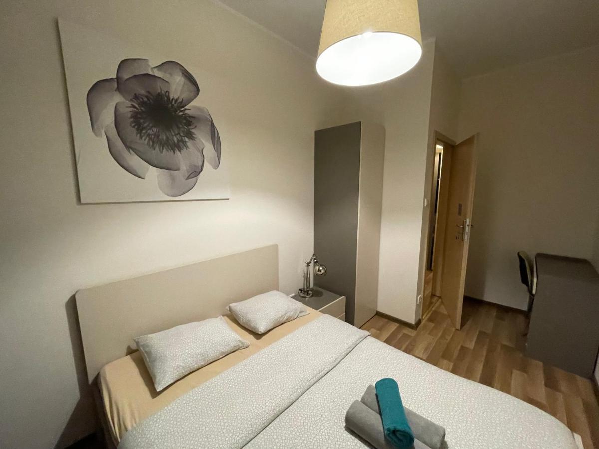 Lullaby Private Rooms Poznań Eksteriør billede