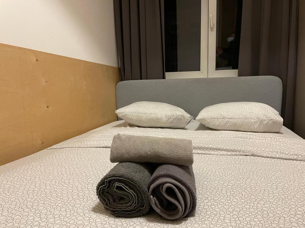 Lullaby Private Rooms Poznań Eksteriør billede